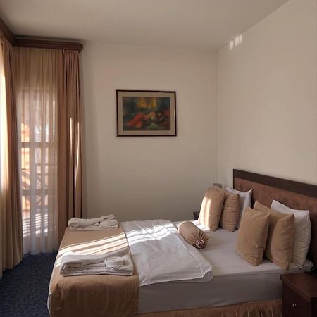 Faria Boutique Hotel ツァグカゾール エクステリア 写真