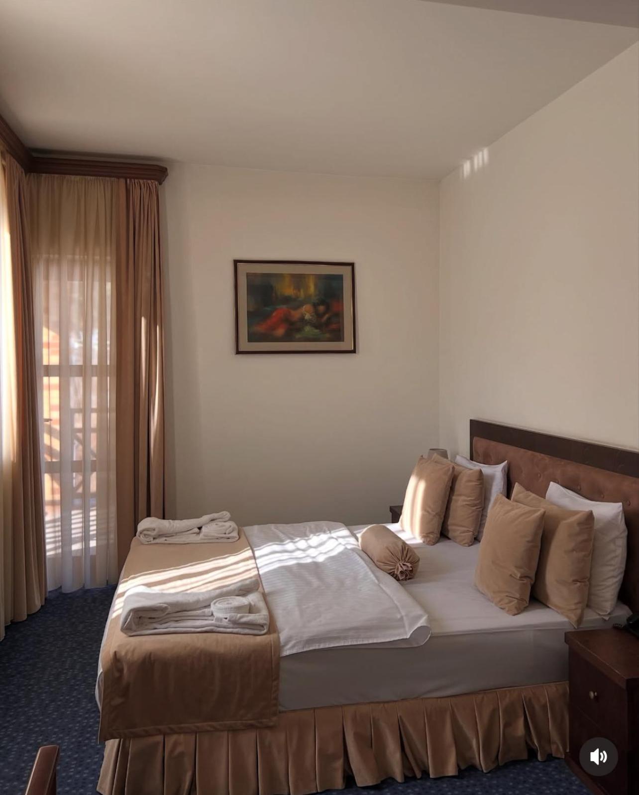 Faria Boutique Hotel ツァグカゾール エクステリア 写真