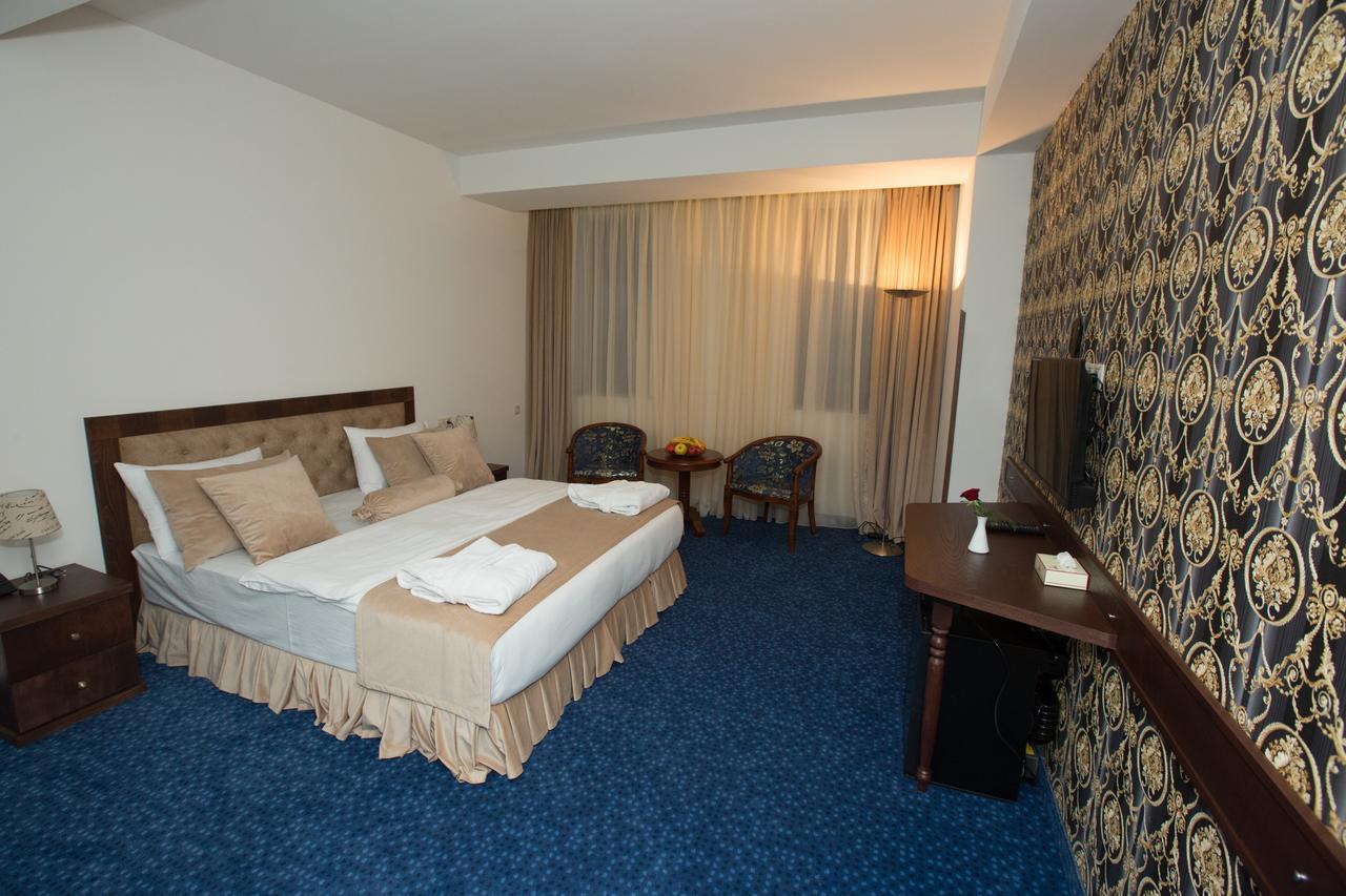Faria Boutique Hotel ツァグカゾール エクステリア 写真
